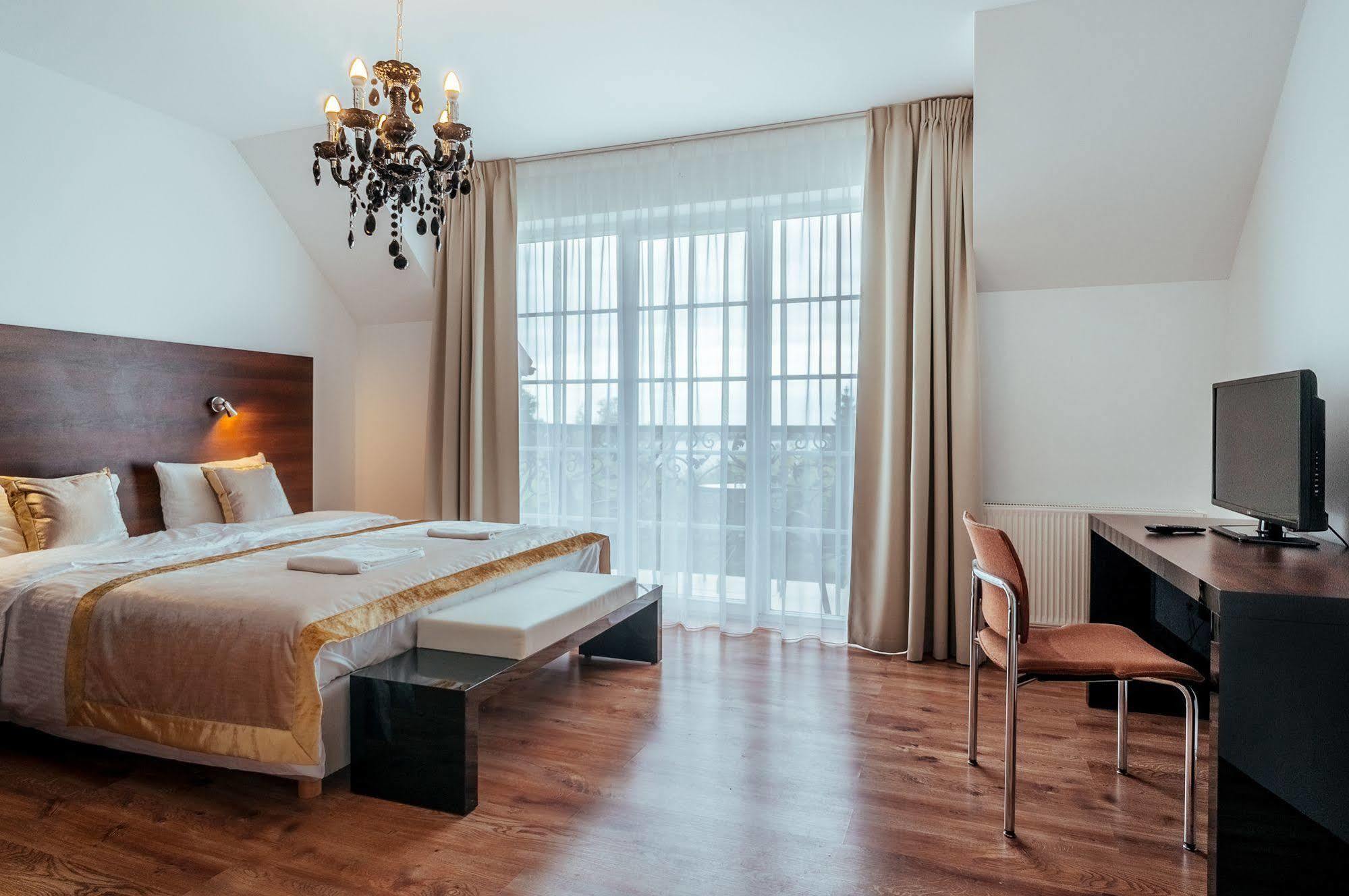 Apartamenty M&M Mikołajki Exteriér fotografie